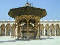Reinigungsbrunnen in der Alabaster Moschee